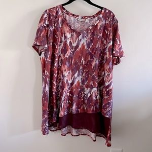 LOGO by Lori Goldstein Asymmetrical Hem Top - EUC